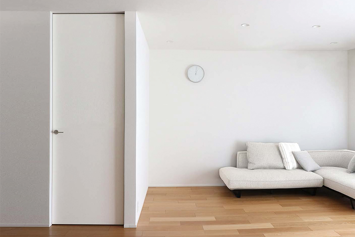 White Limited（ホワイトリミテッド）| FULL HEIGHT DOOR